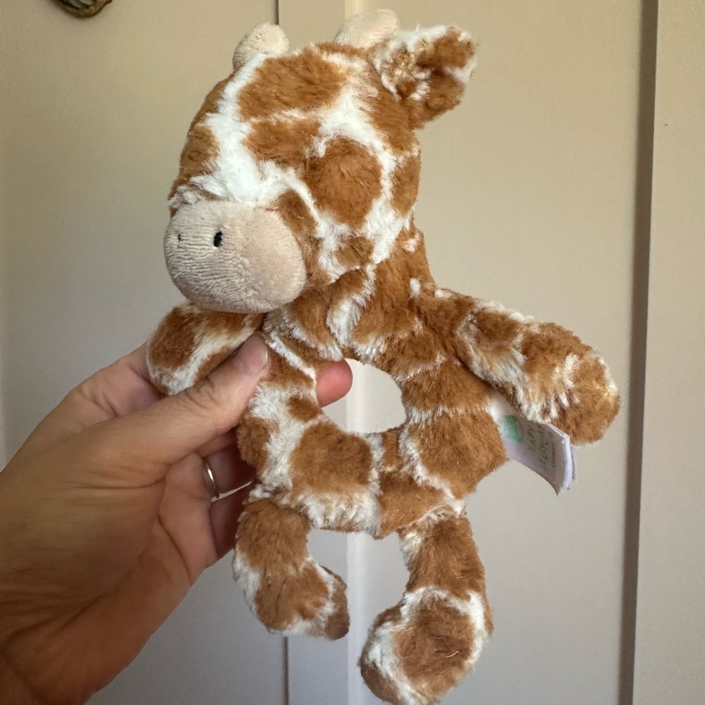 Jellycat giraffe